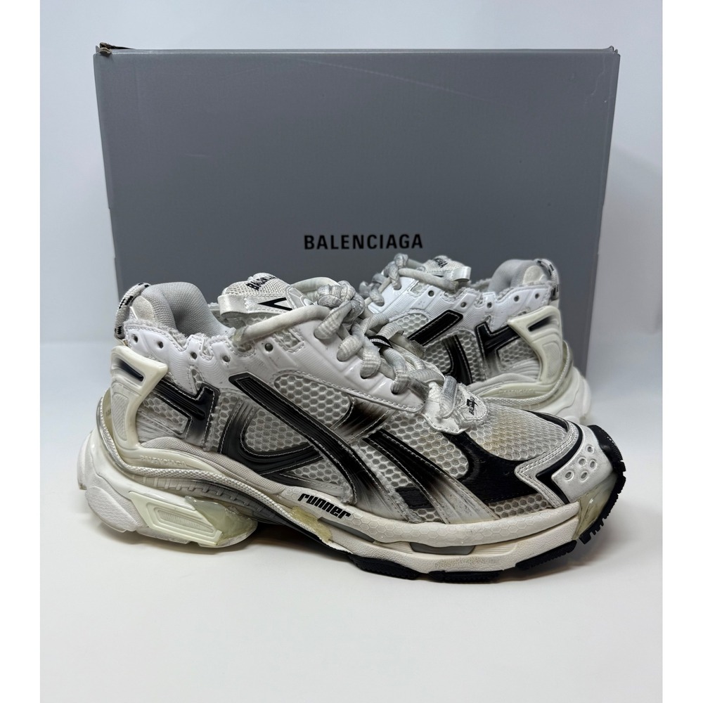 Balenciaga Runner Gradient Sneaker White/Black Size 8 US 41 EU